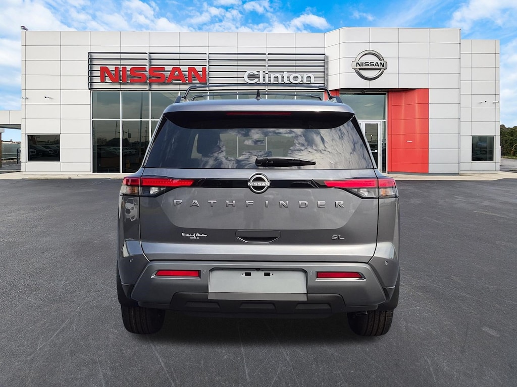 New 2026 Nissan Pathfinder SL SUV