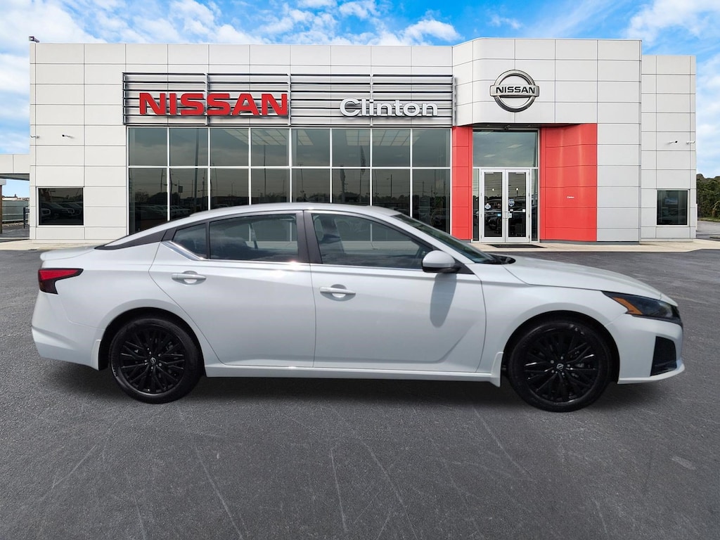 New 2026 Nissan Altima SV Sedan