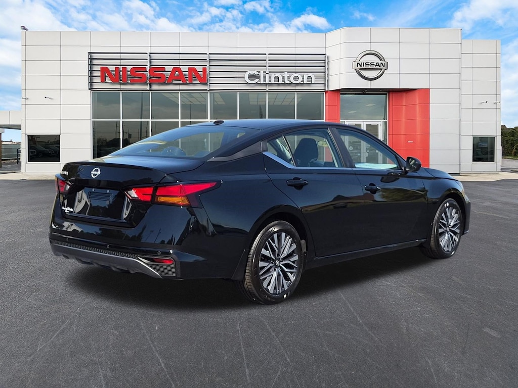 New 2026 Nissan Altima SV Sedan