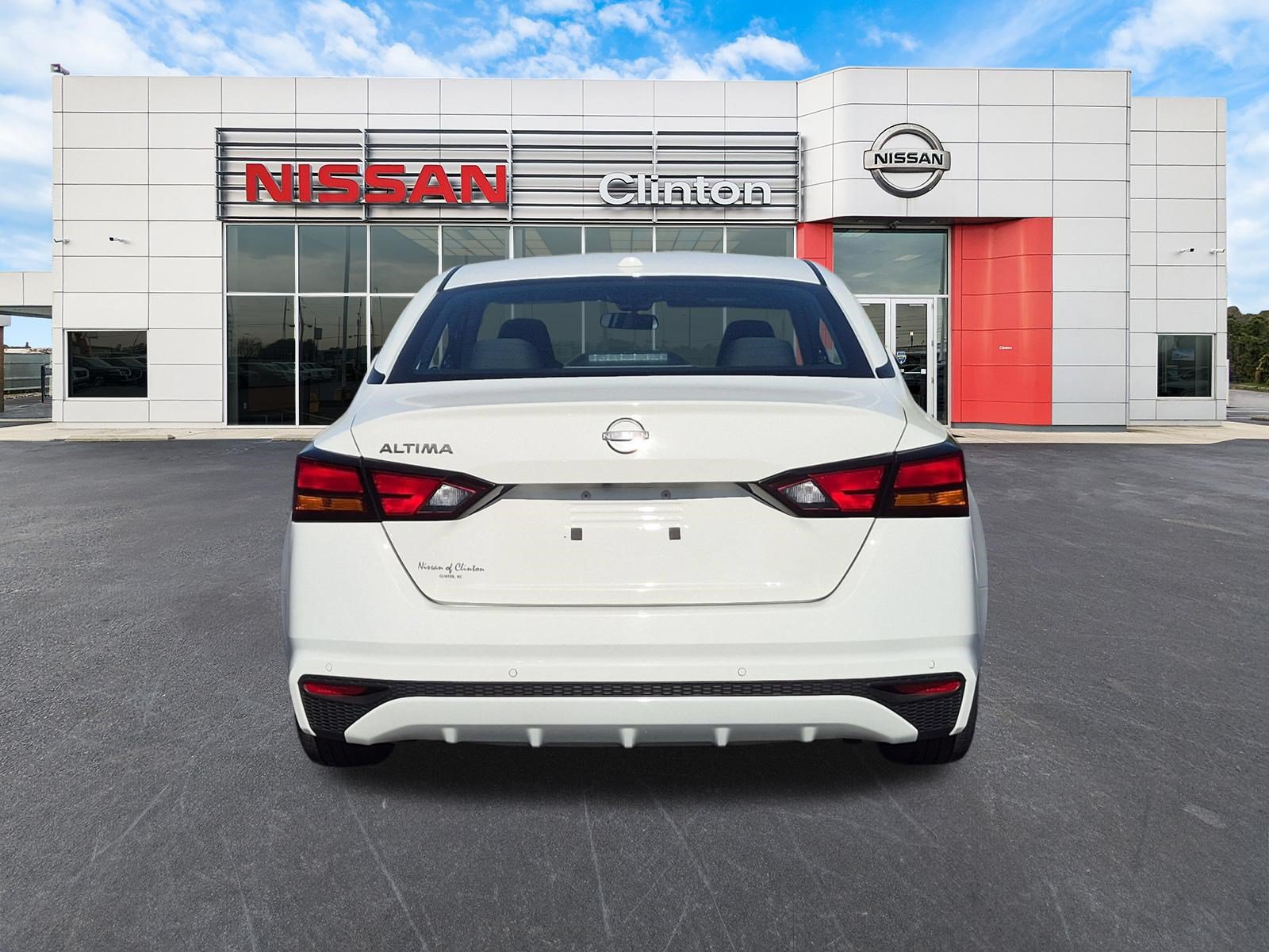 Used 2025 Nissan Altima SV Sedan