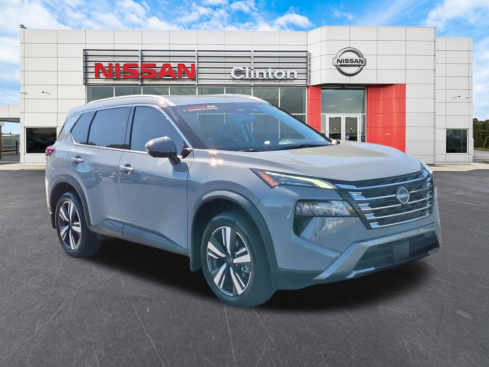 Used 2025 Nissan Rogue SL SUV
