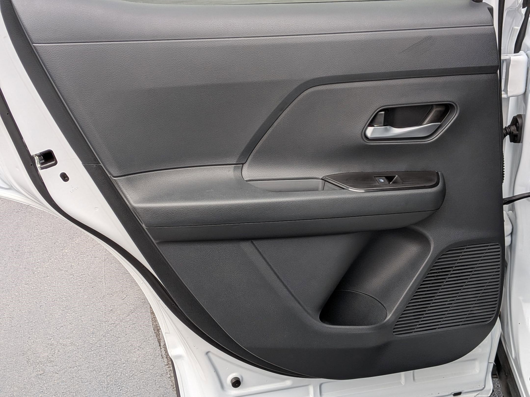 2026 Nissan KICKS SV - Photo 25