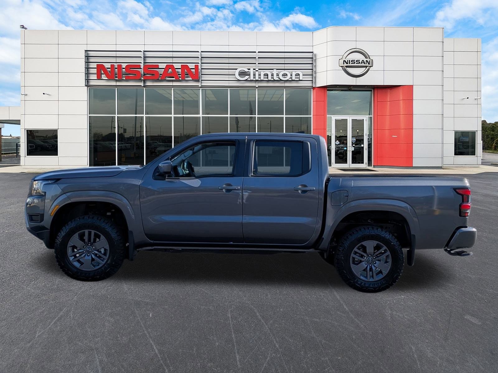 2026 Nissan Frontier SV - Photo 6