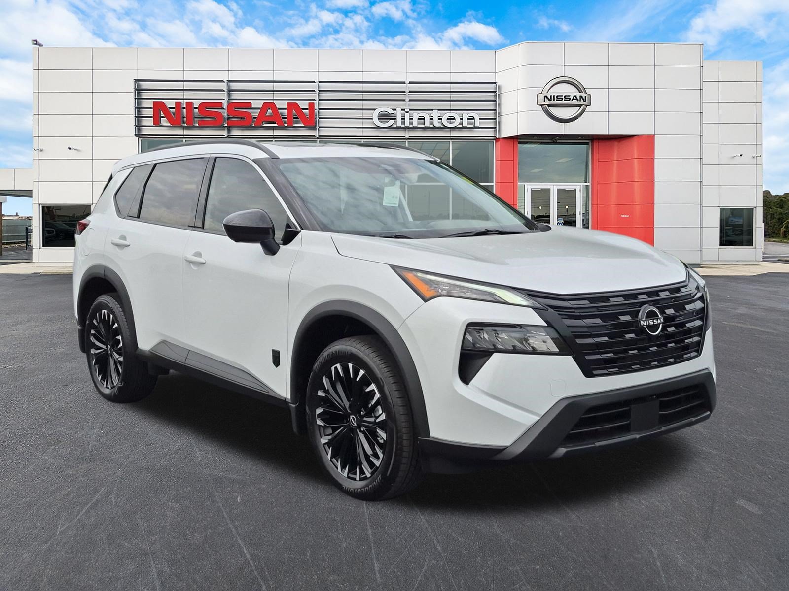 2026 Nissan Rogue Dark Armor SUV