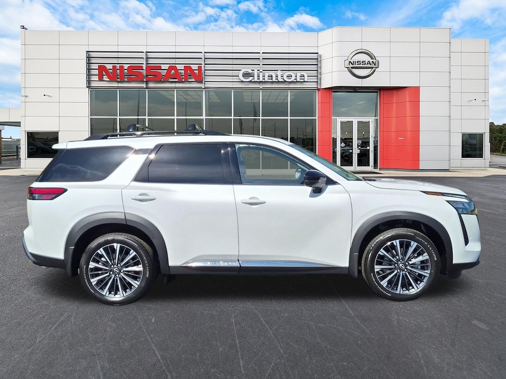 New 2026 Nissan Pathfinder Platinum SUV