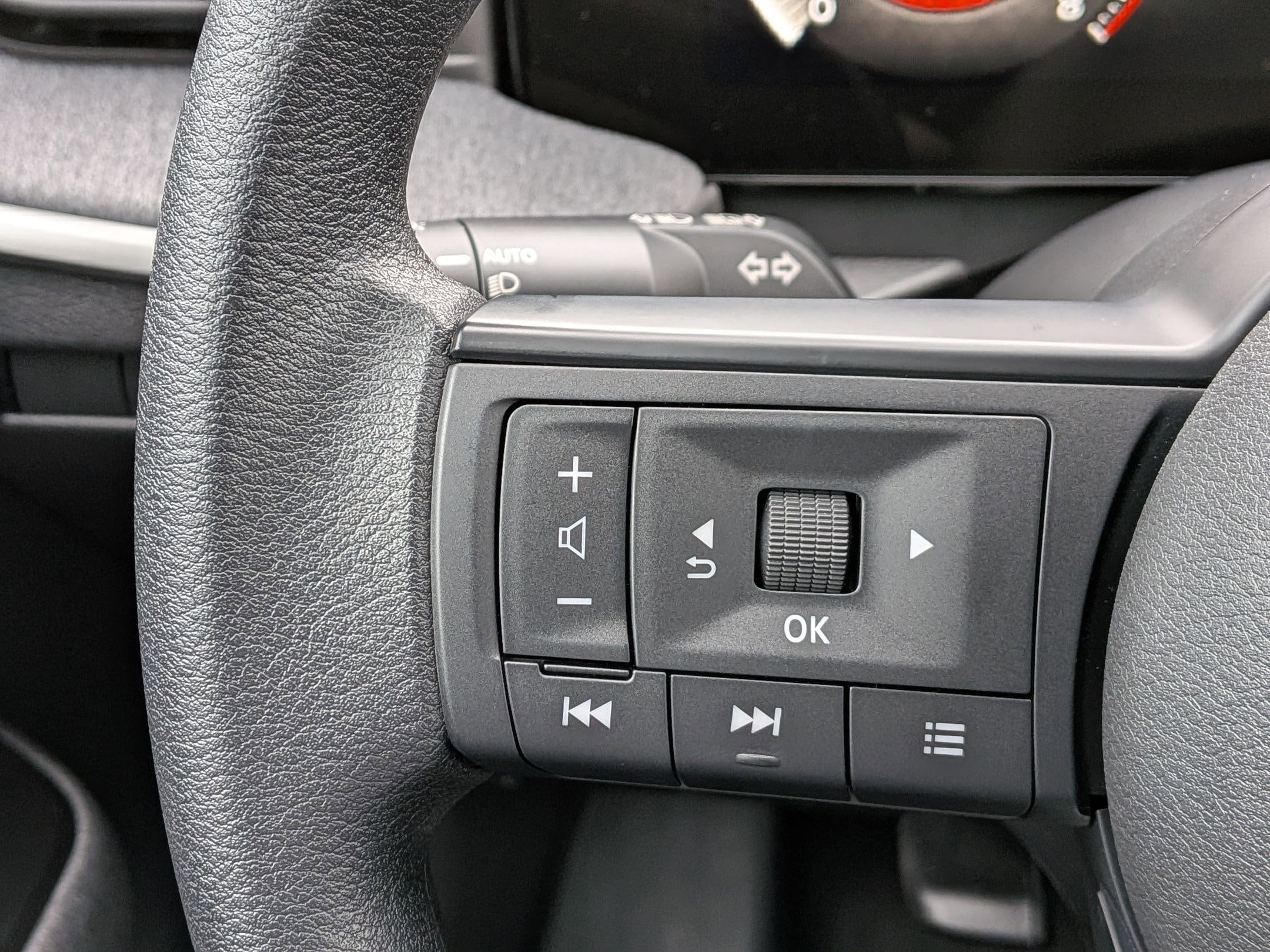 2026 Nissan KICKS SV - Photo 16