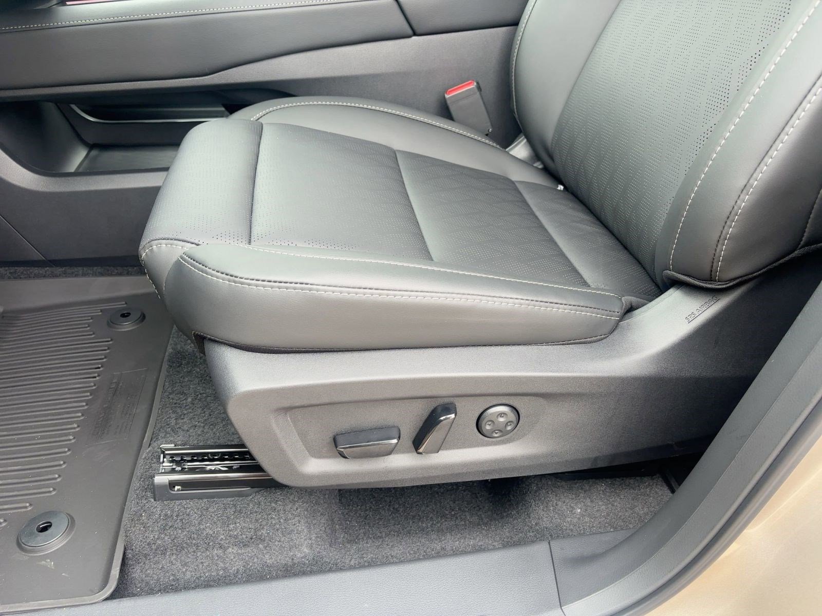 2026 Nissan Murano Platinum - Photo 13