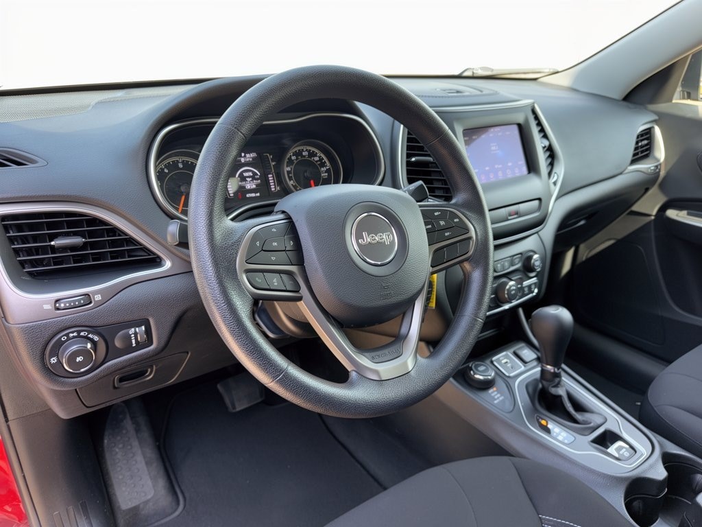 Used 2019 Jeep Cherokee Latitude SUV