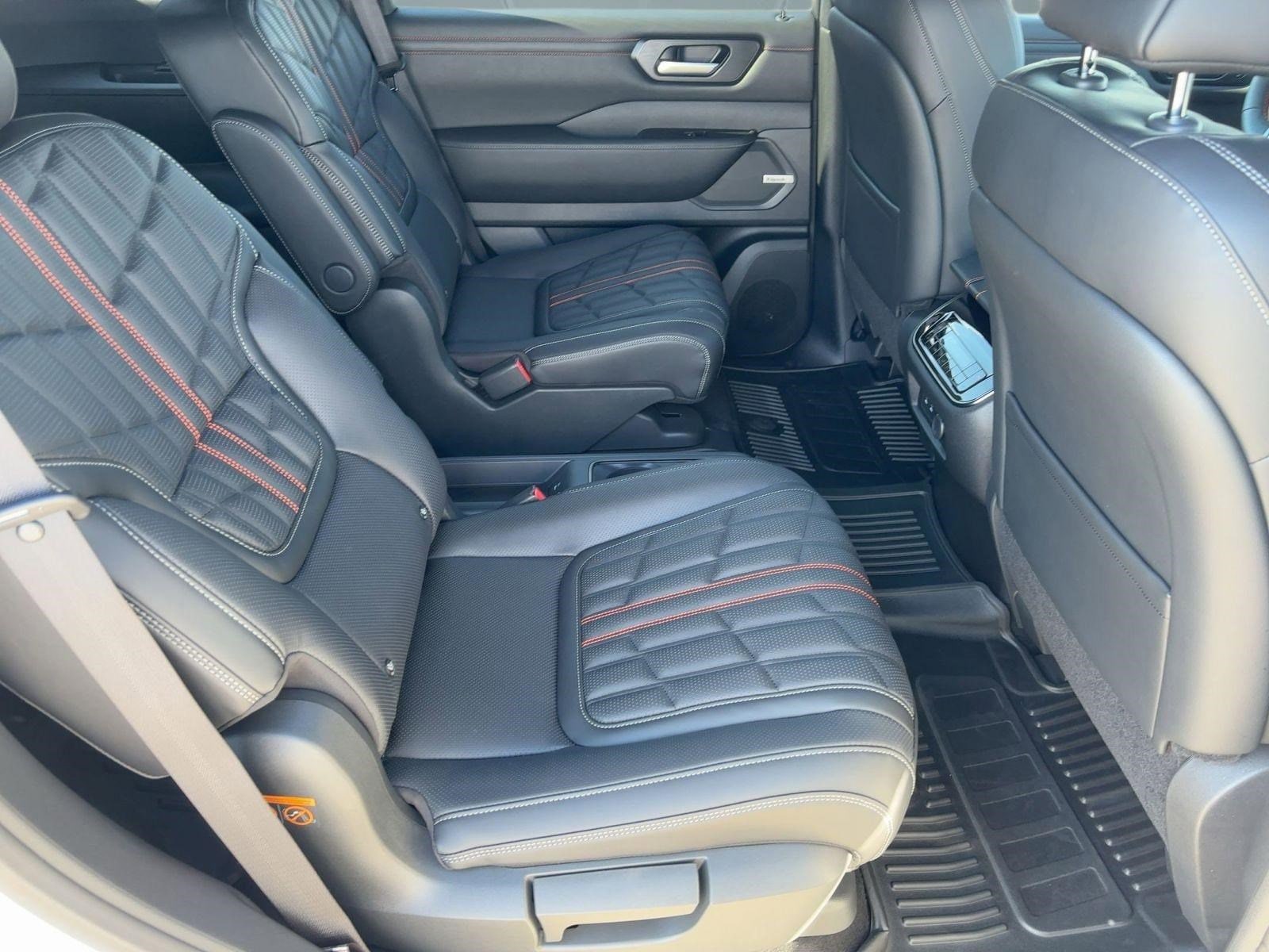2026 Nissan Armada PRO-4X - Photo 28