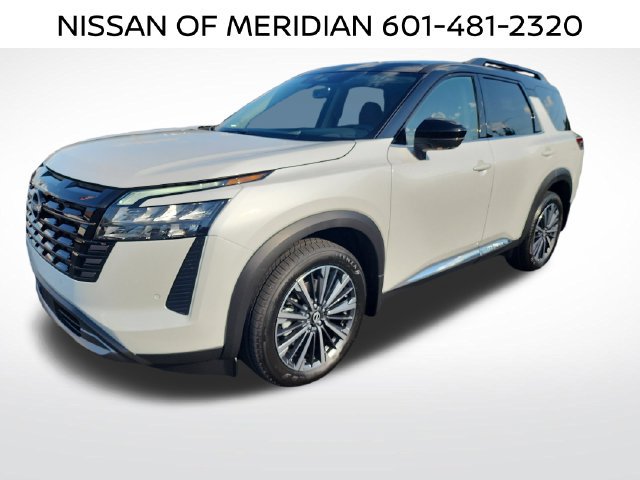 2026 Nissan Pathfinder Platinum SUV