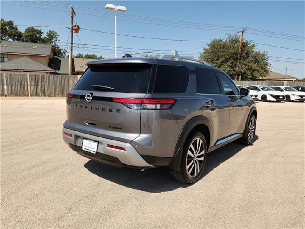 Used 2023 Nissan Pathfinder Platinum (A9) Front-Wheel Drive SUV