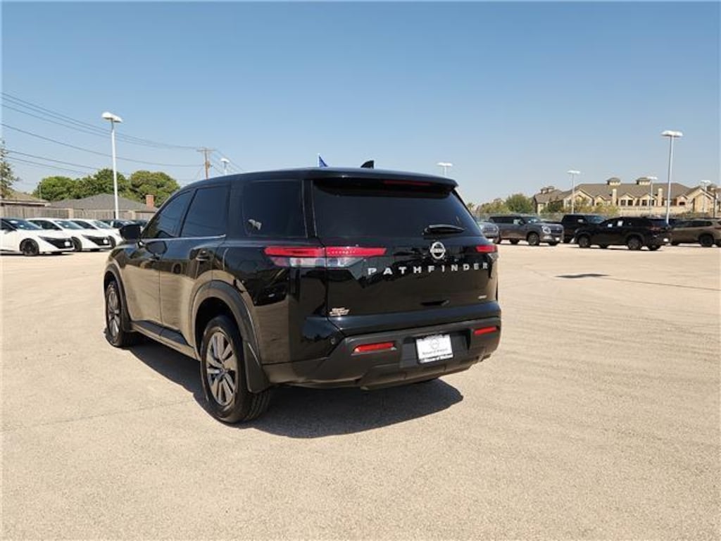 Used 2025 Nissan Pathfinder S 4x4 SUV
