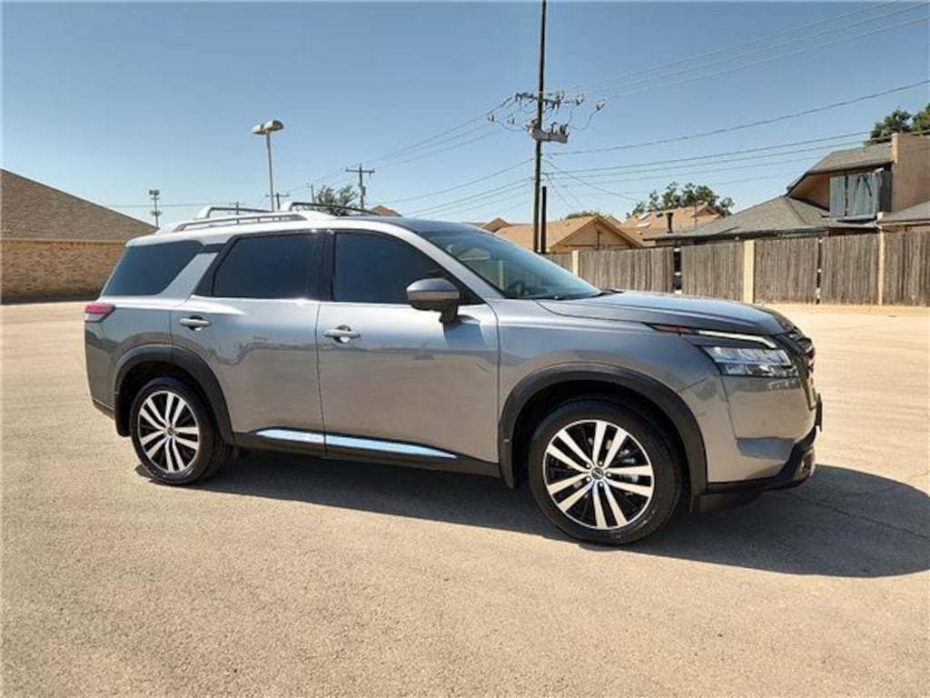 Used 2023 Nissan Pathfinder Platinum (A9) Front-Wheel Drive SUV