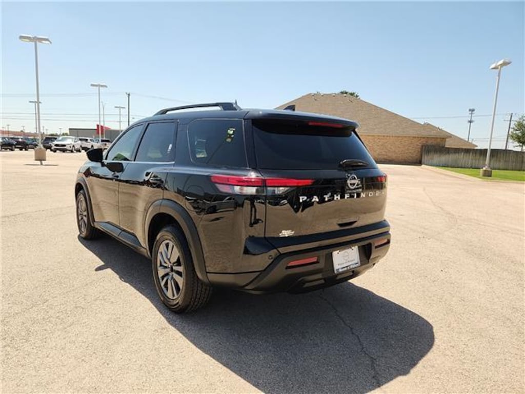 Used 2025 Nissan Pathfinder SV Front-Wheel Drive SUV