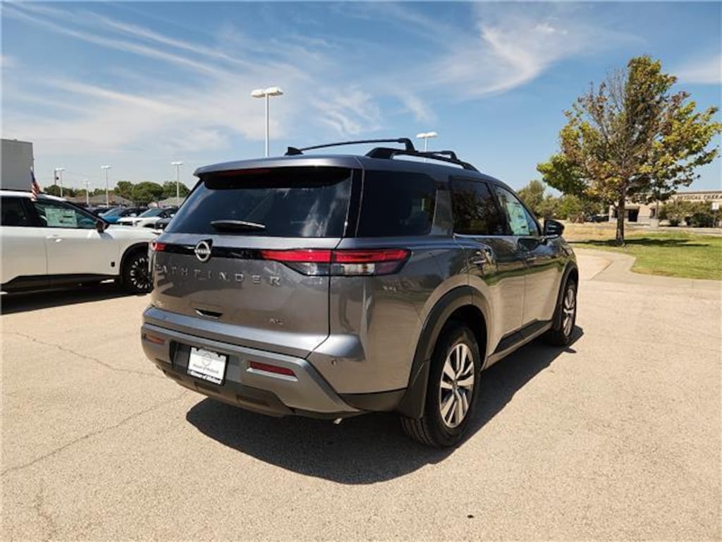 New 2026 Nissan Pathfinder SL Front-Wheel Drive SUV