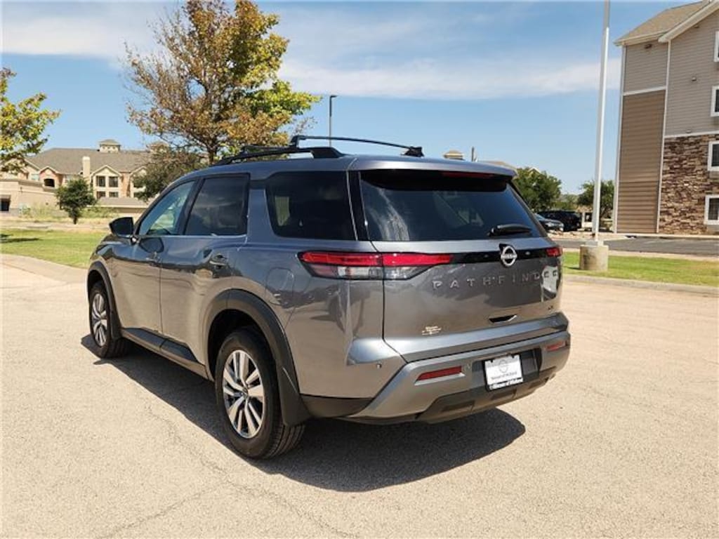 New 2026 Nissan Pathfinder SL Front-Wheel Drive SUV