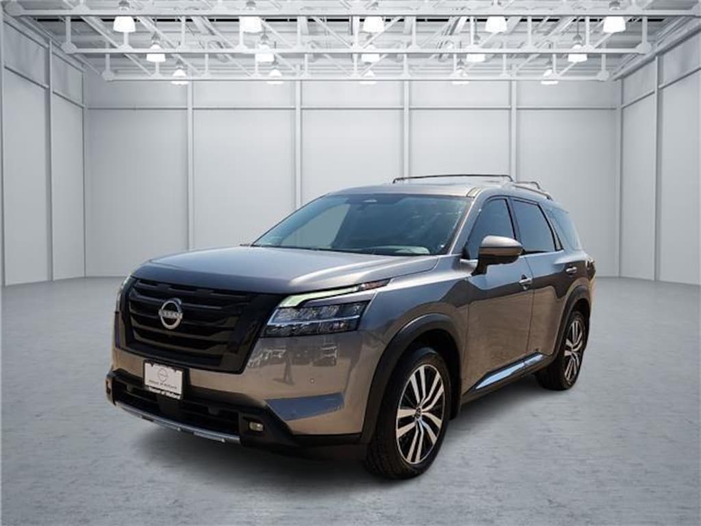 Used 2023 Nissan Pathfinder Platinum (A9) Front-Wheel Drive SUV