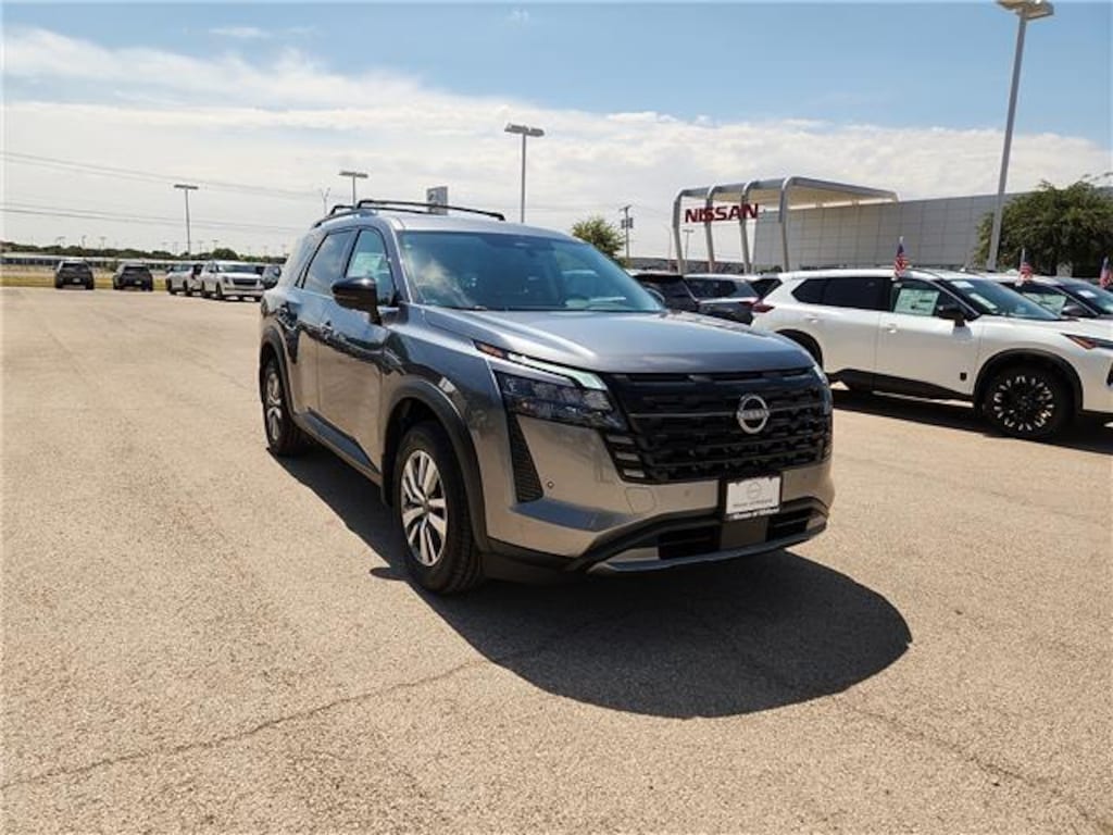 New 2026 Nissan Pathfinder SL Front-Wheel Drive SUV