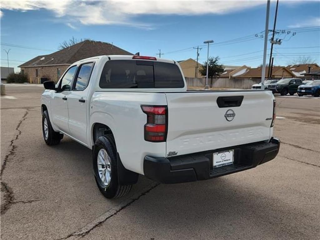 New 2026 Nissan Frontier S 4x4 Crew Cab 5 ft. box 126 in. WB