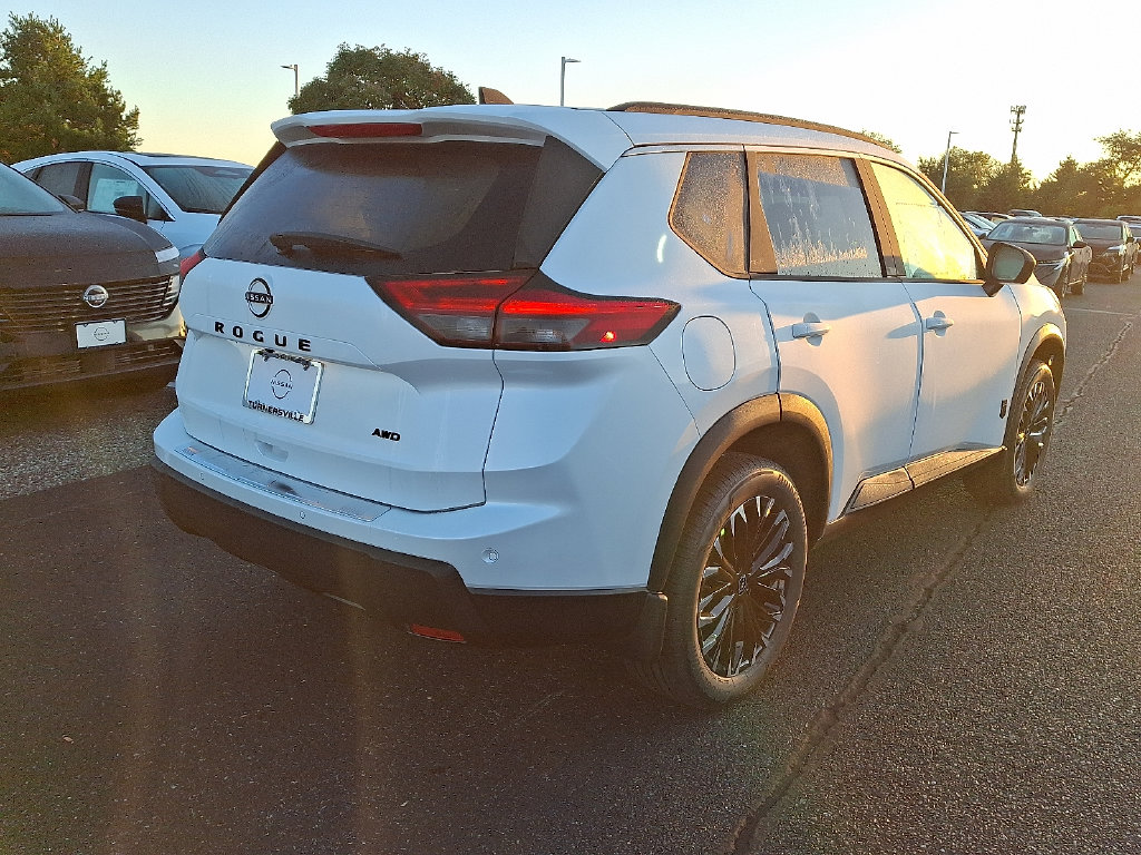 New 2027 Nissan Rogue Dark Armor SUV