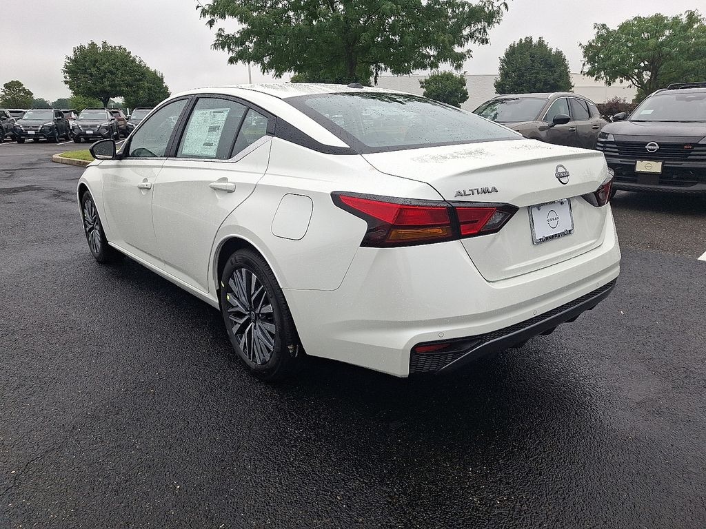 New 2026 Nissan Altima SV Sedan
