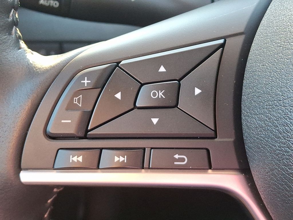 2025 Nissan Sentra SV - Photo 21