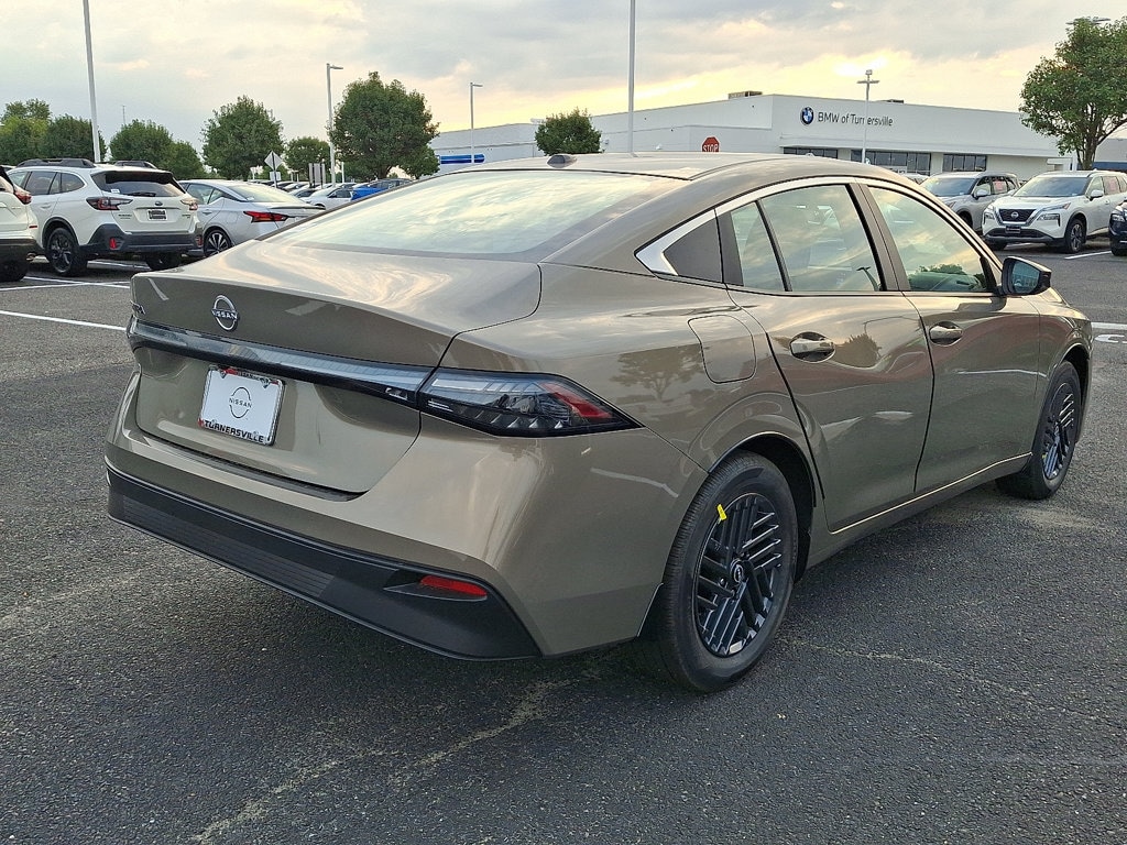 New 2027 Nissan Sentra SV Car