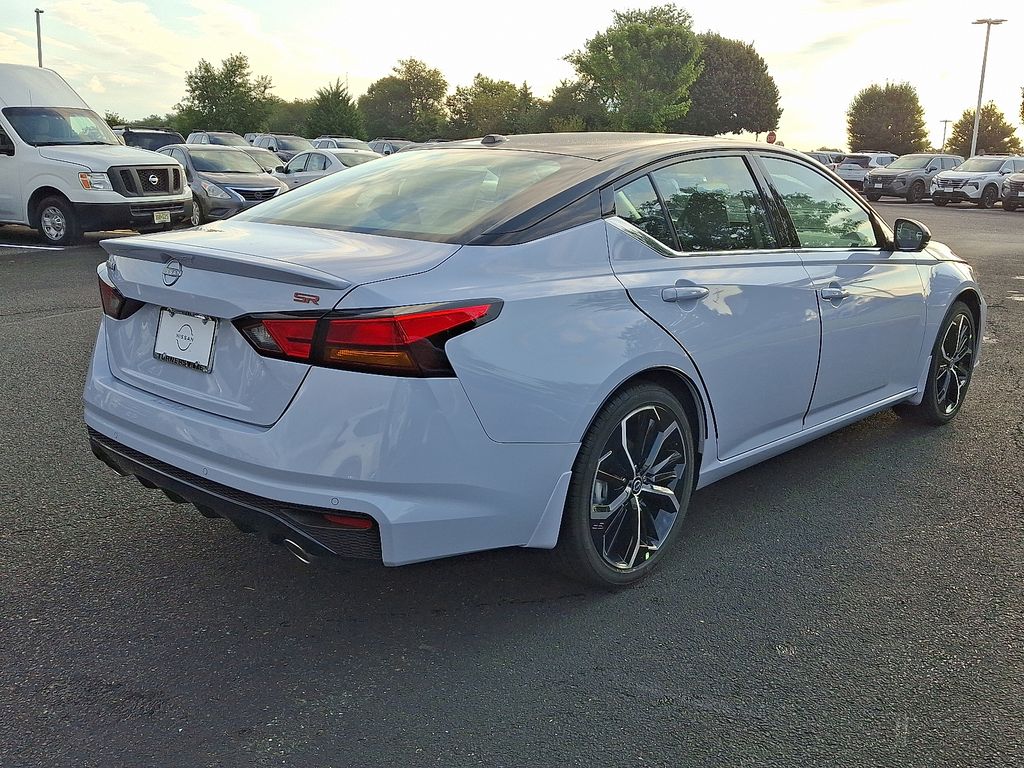 New 2026 Nissan Altima SR Car