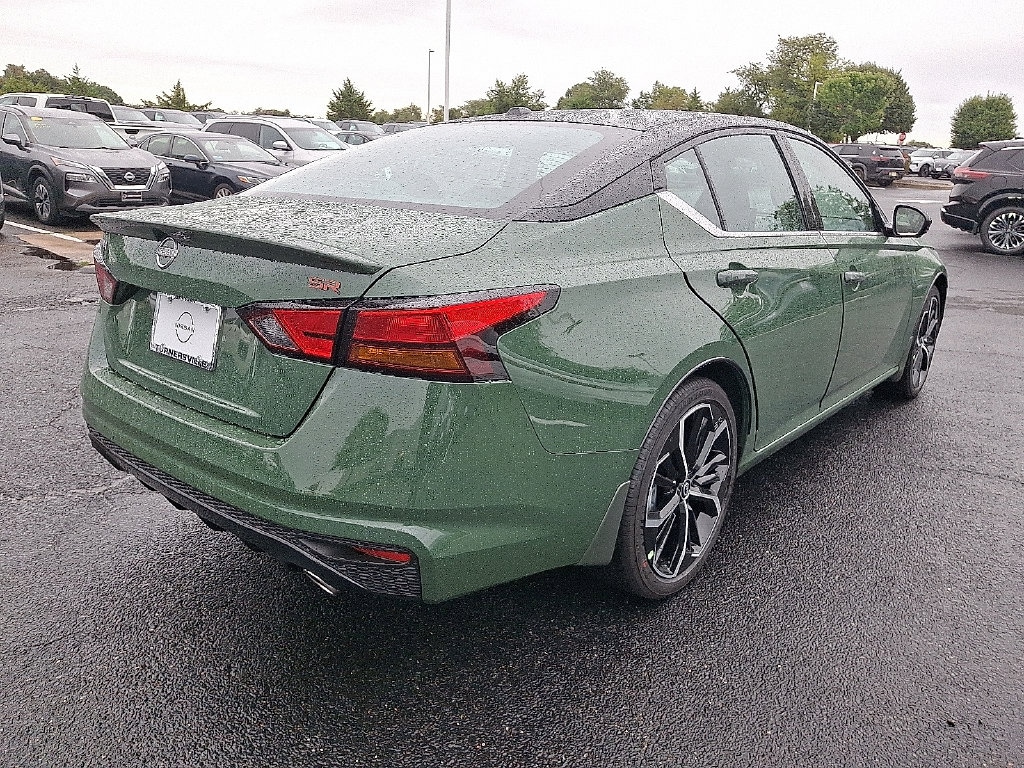 New 2026 Nissan Altima SR Car