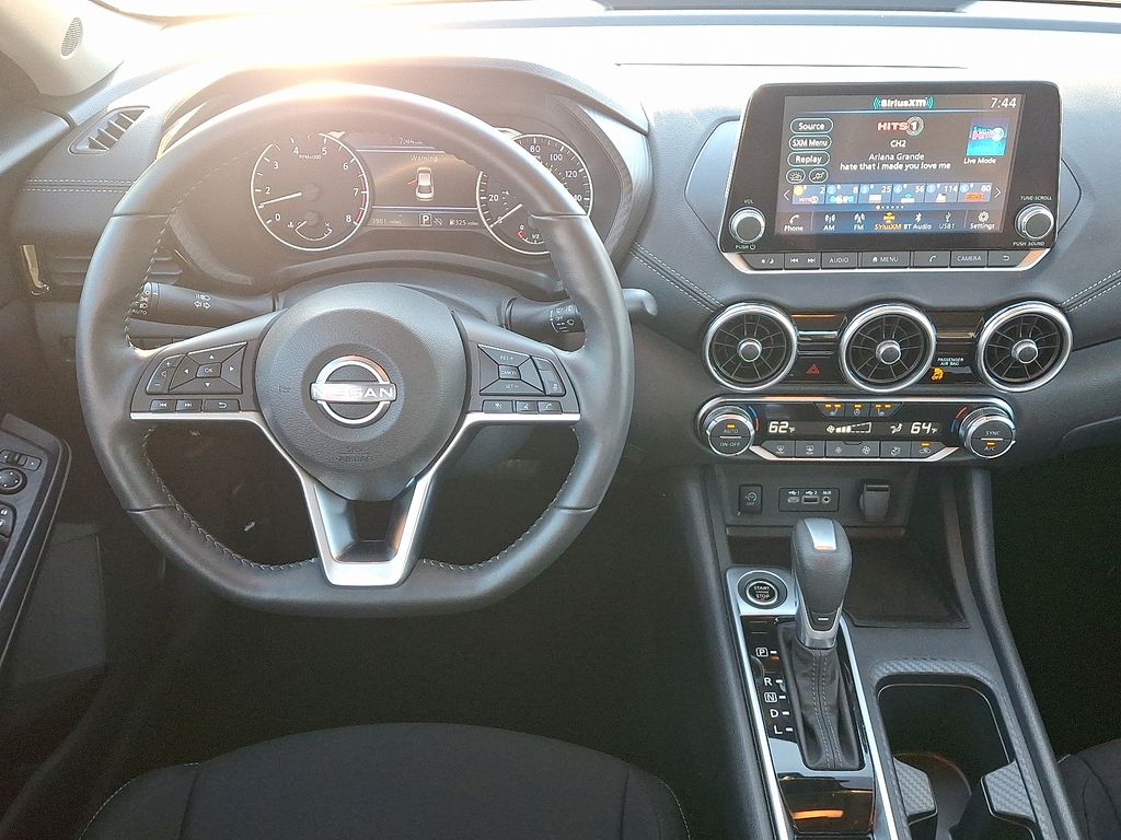 2025 Nissan Sentra SV - Photo 12