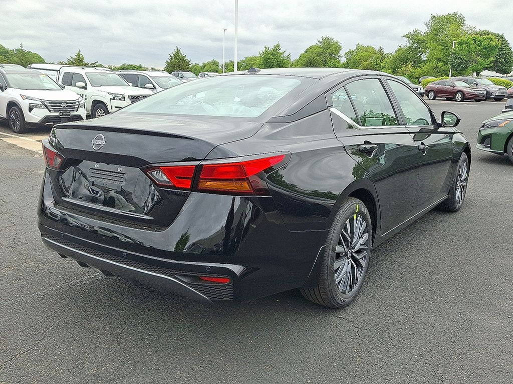New 2026 Nissan Altima SV Sedan