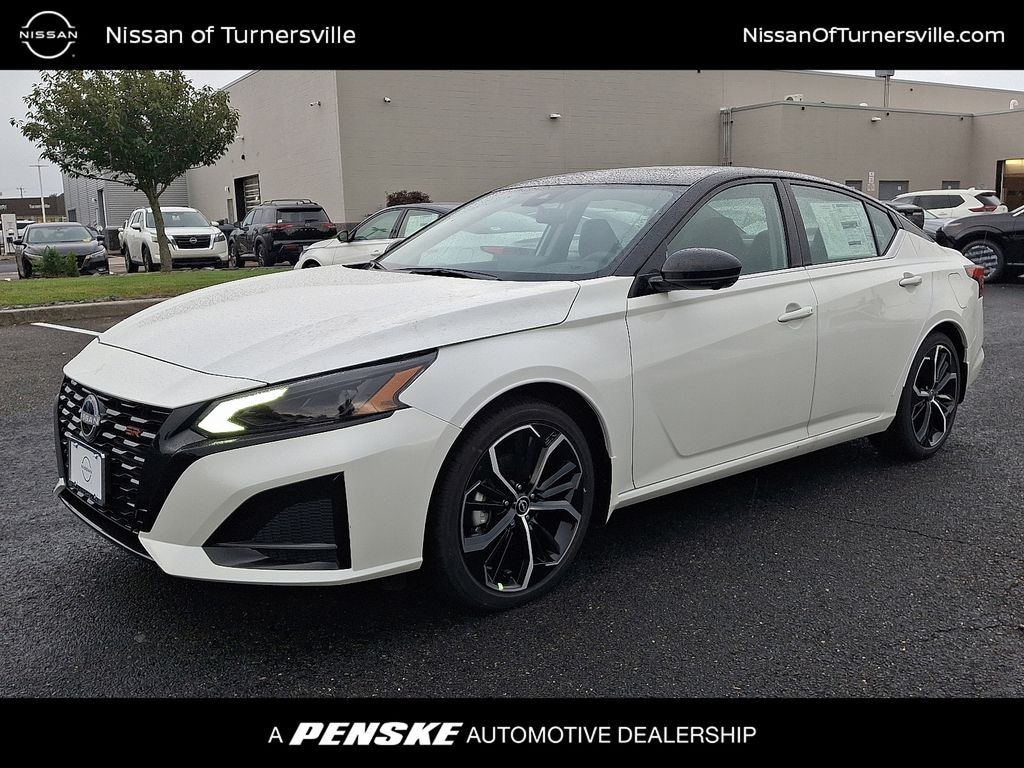 New 2026 Nissan Altima SR Car
