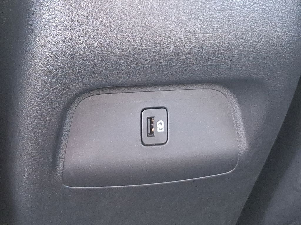 2025 Nissan Sentra SV - Photo 11
