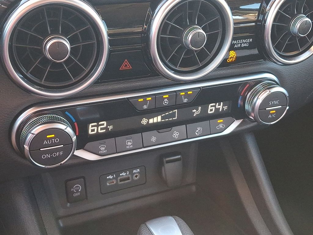 2025 Nissan Sentra SV - Photo 16