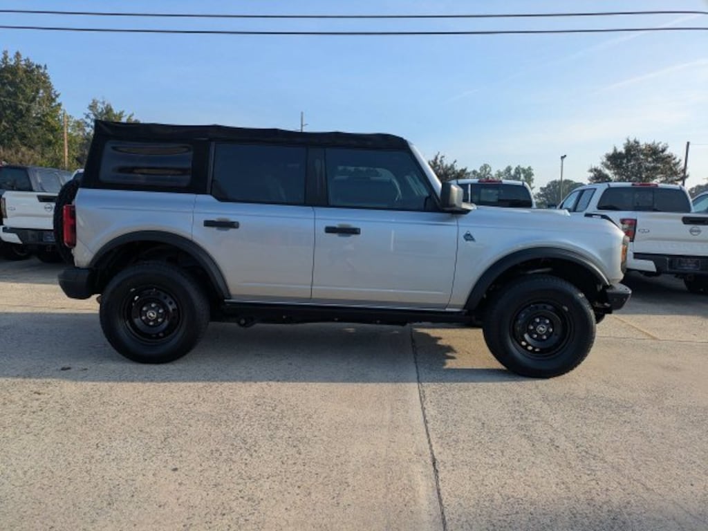 Used 2022 Ford Bronco Black Diamond SUV