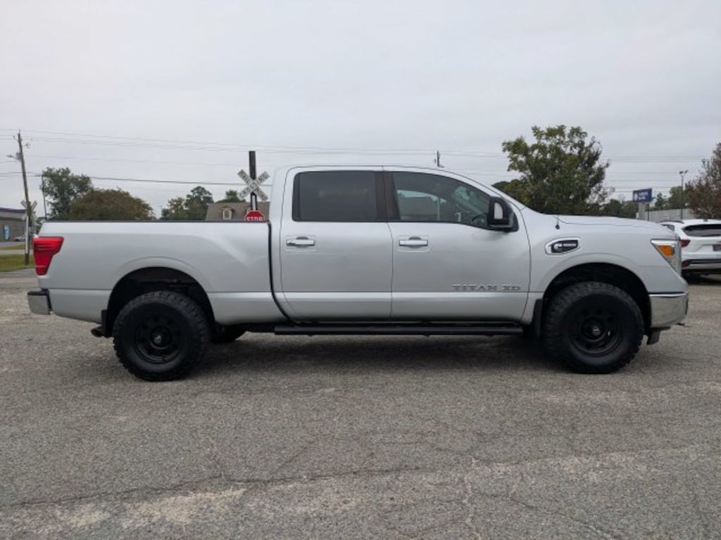 Used 2017 Nissan Titan XD SV Truck