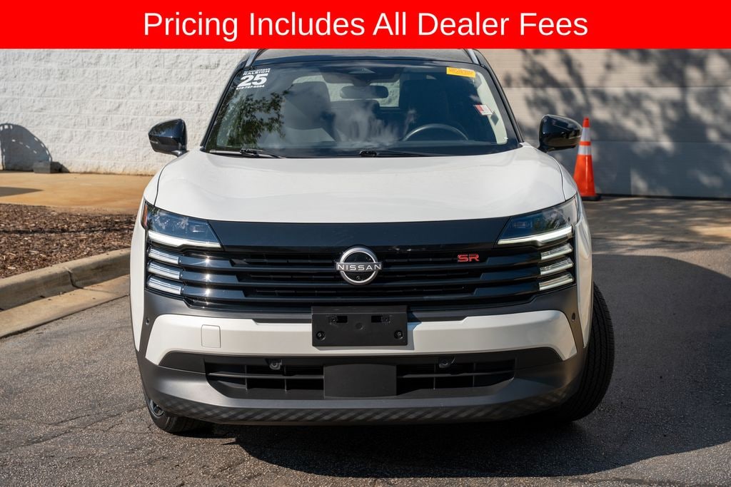 Used 2025 Nissan Kicks SR SUV