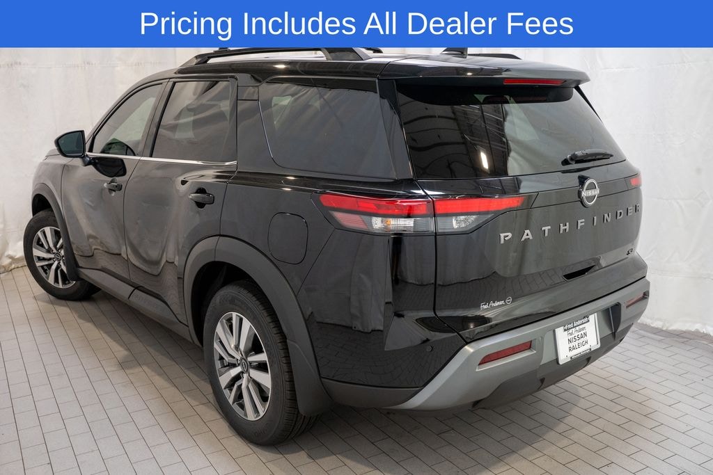 New 2026 Nissan Pathfinder SL SUV
