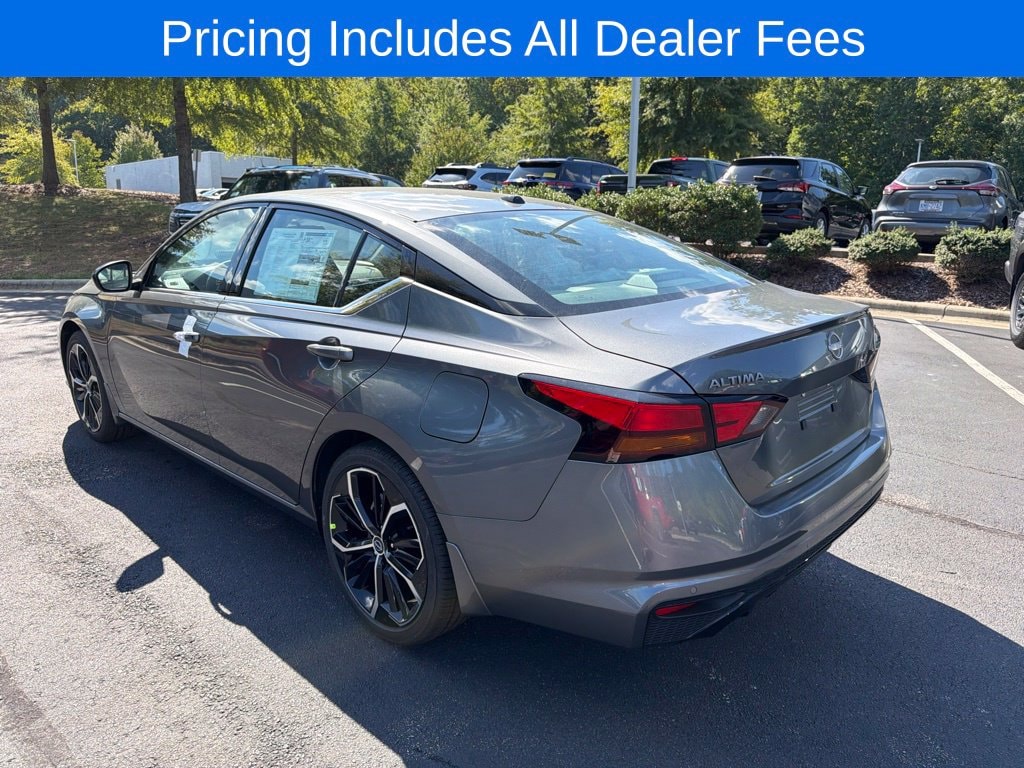 New 2026 Nissan Altima SR Sedan