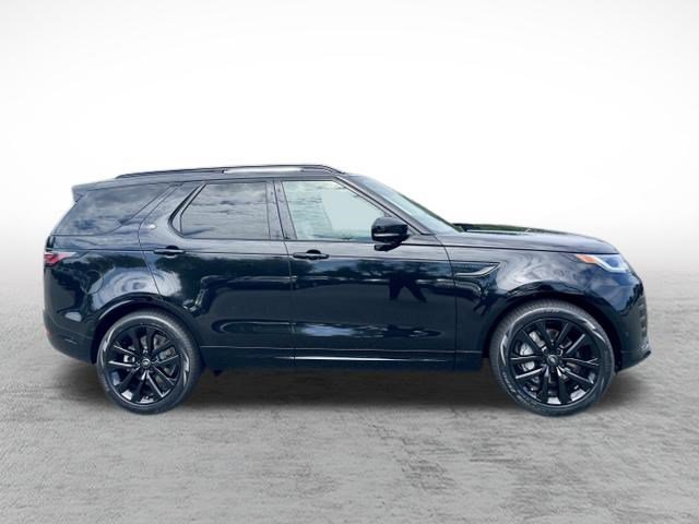 New 2026 Land Rover Discovery Dynamic SE SUV