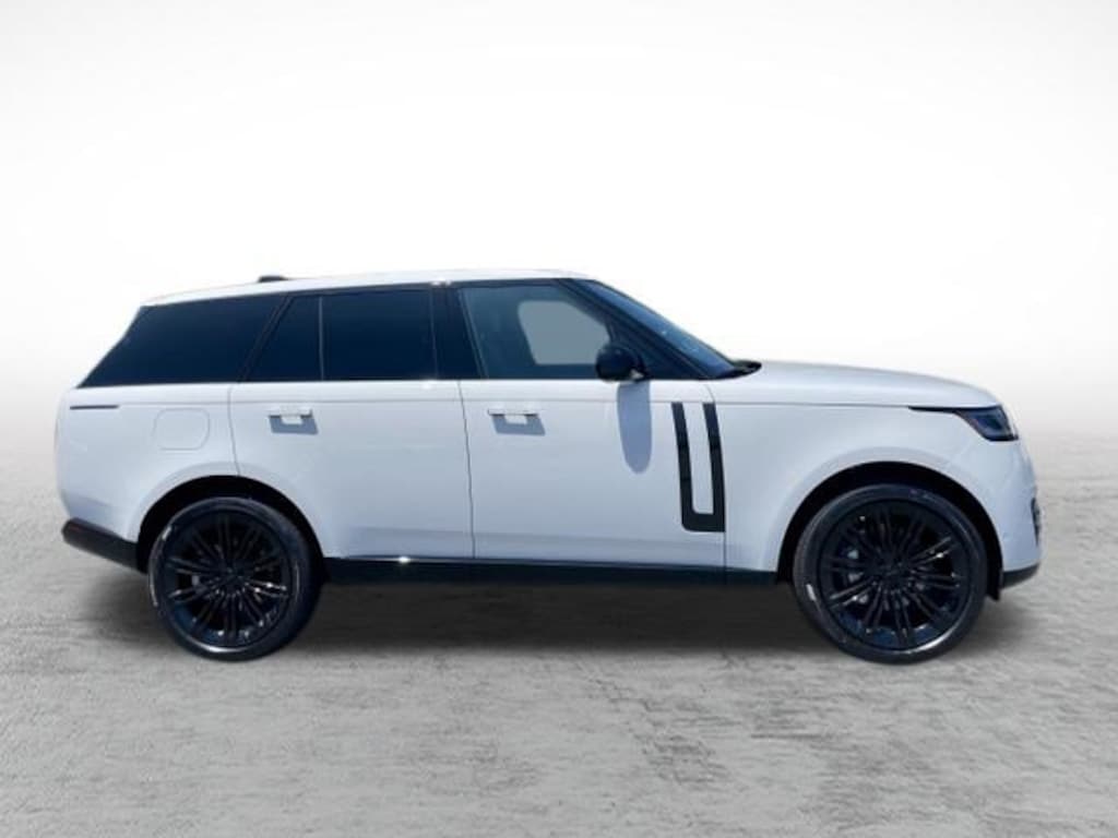 New 2026 Land Rover Range Rover SE SUV