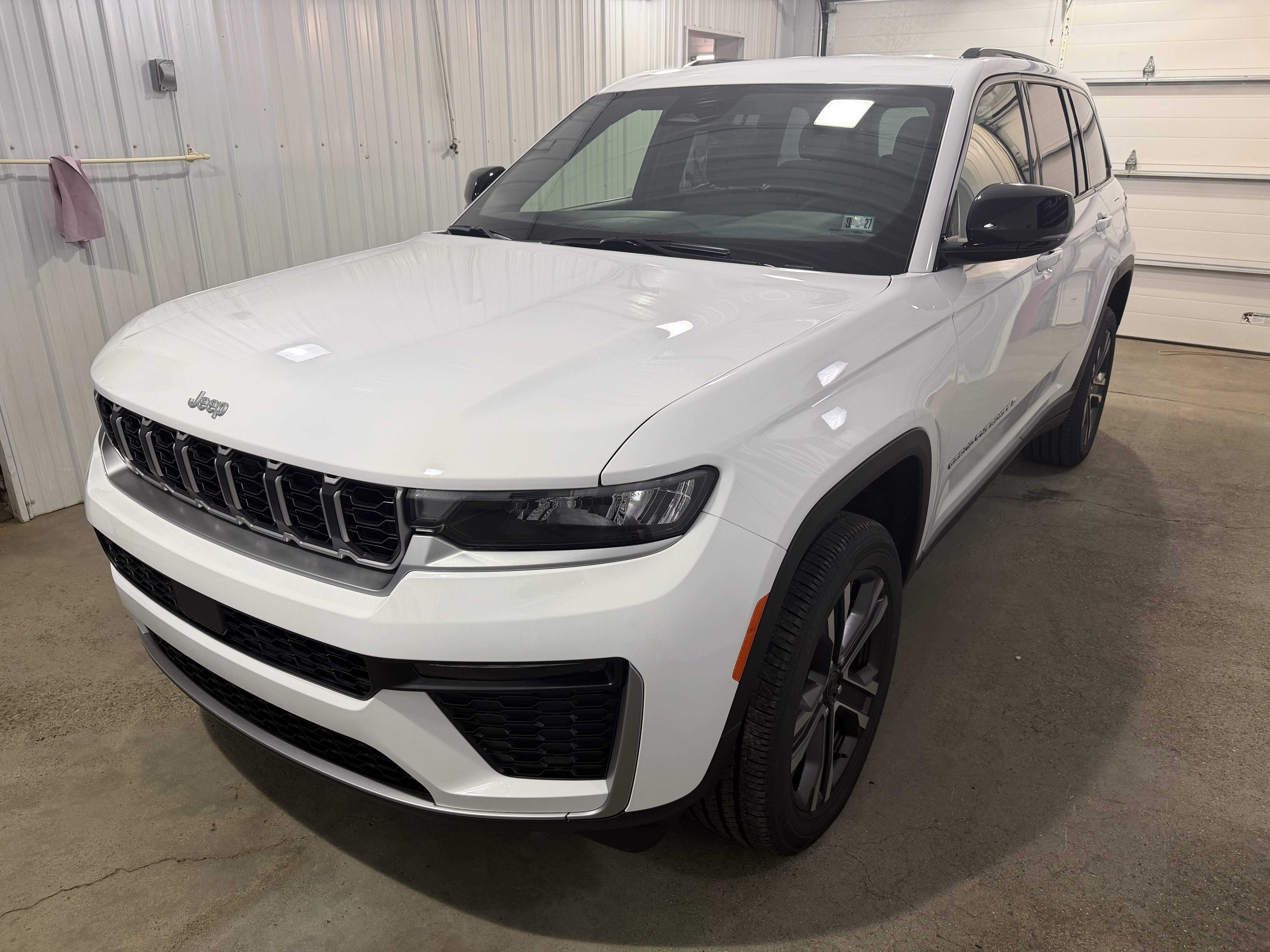 New 2027 Jeep Grand Cherokee LIMITED 4X4 Sport Utility