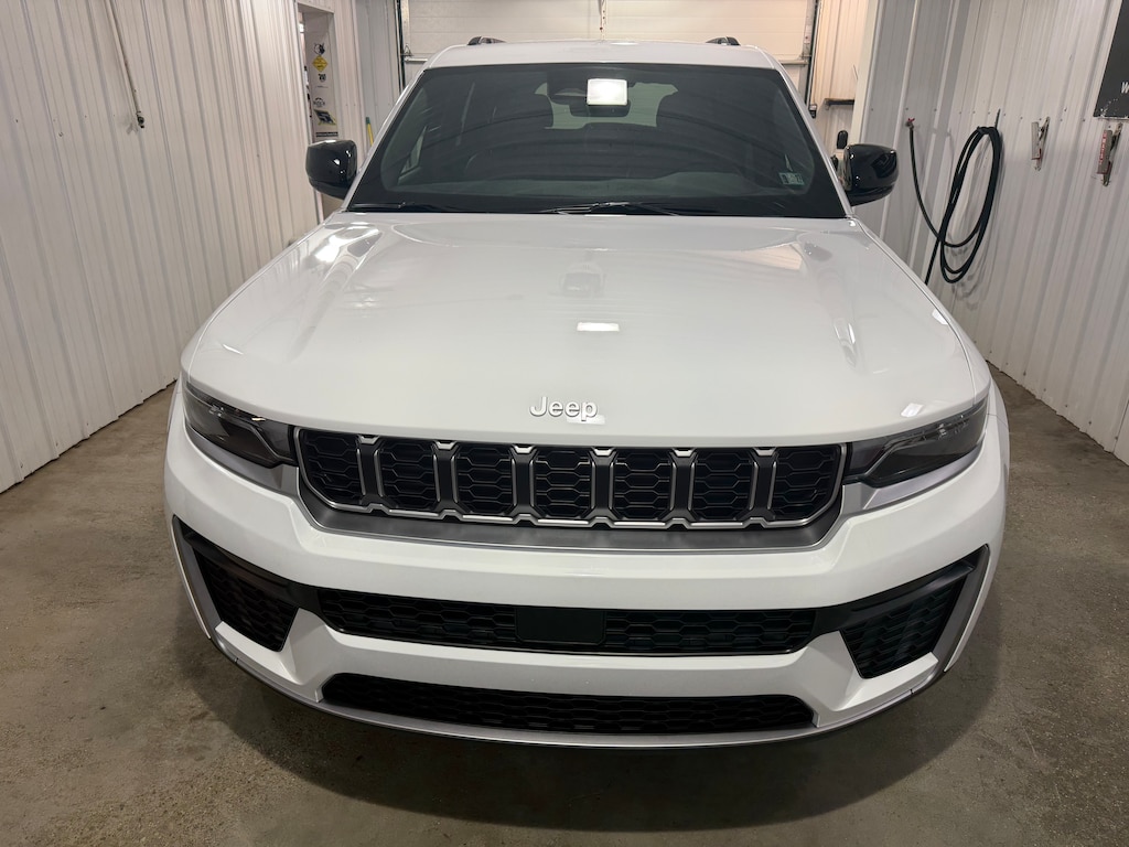 New 2027 Jeep Grand Cherokee LIMITED 4X4 Sport Utility