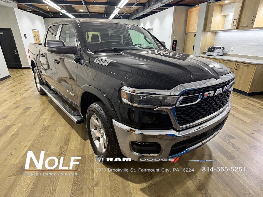 New 2026 Ram 1500 BIG HORN CREW CAB 4X4 5'7 BOX Pickup