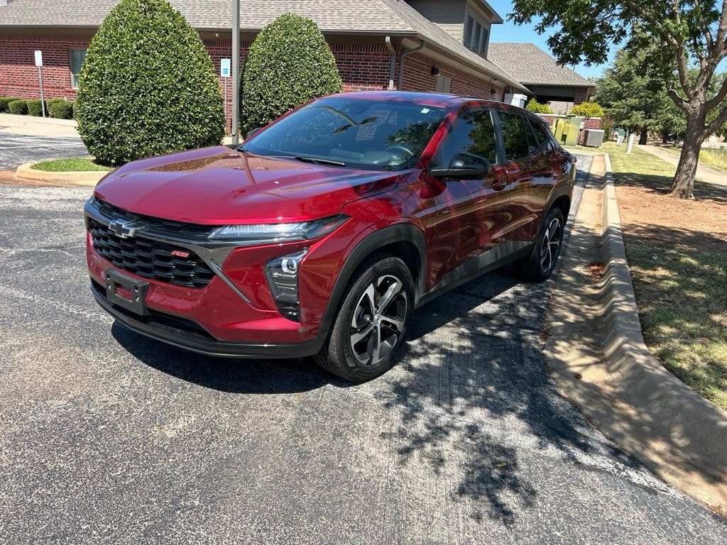 Used 2025 Chevrolet Trax 1RS SUV