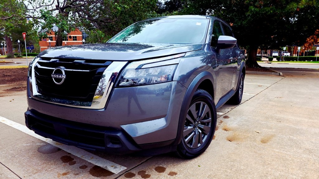 Used 2024 Nissan Pathfinder SV SUV