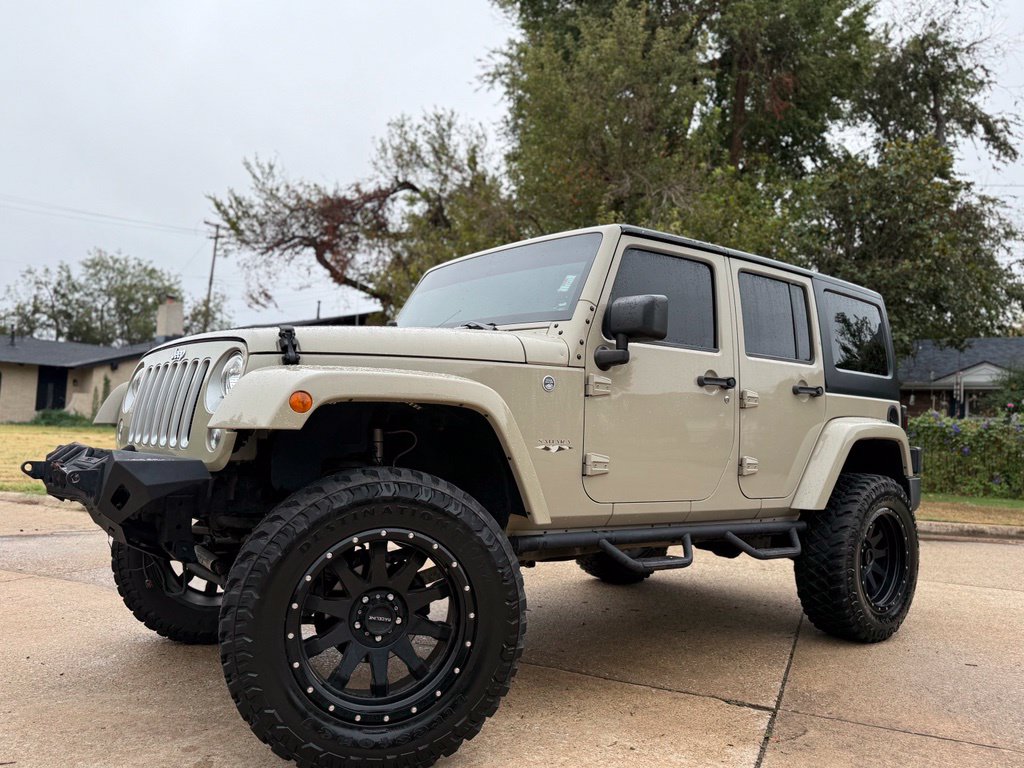 Used 2017 Jeep Wrangler Unlimited Sahara SUV