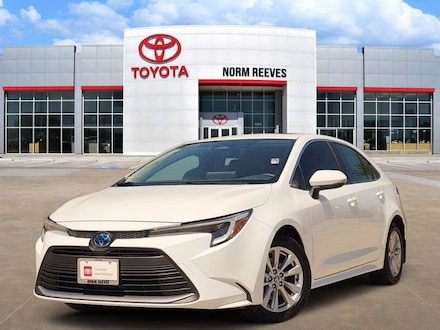 2025 Toyota Corolla Hybrid XLE Sedan
