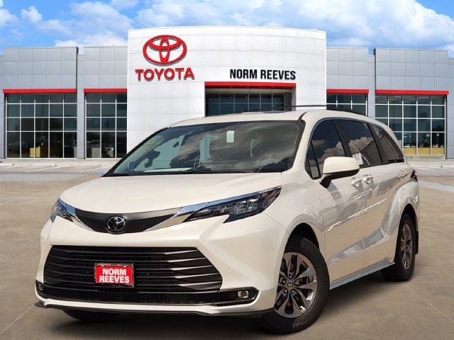 2026 Toyota Sienna XLE