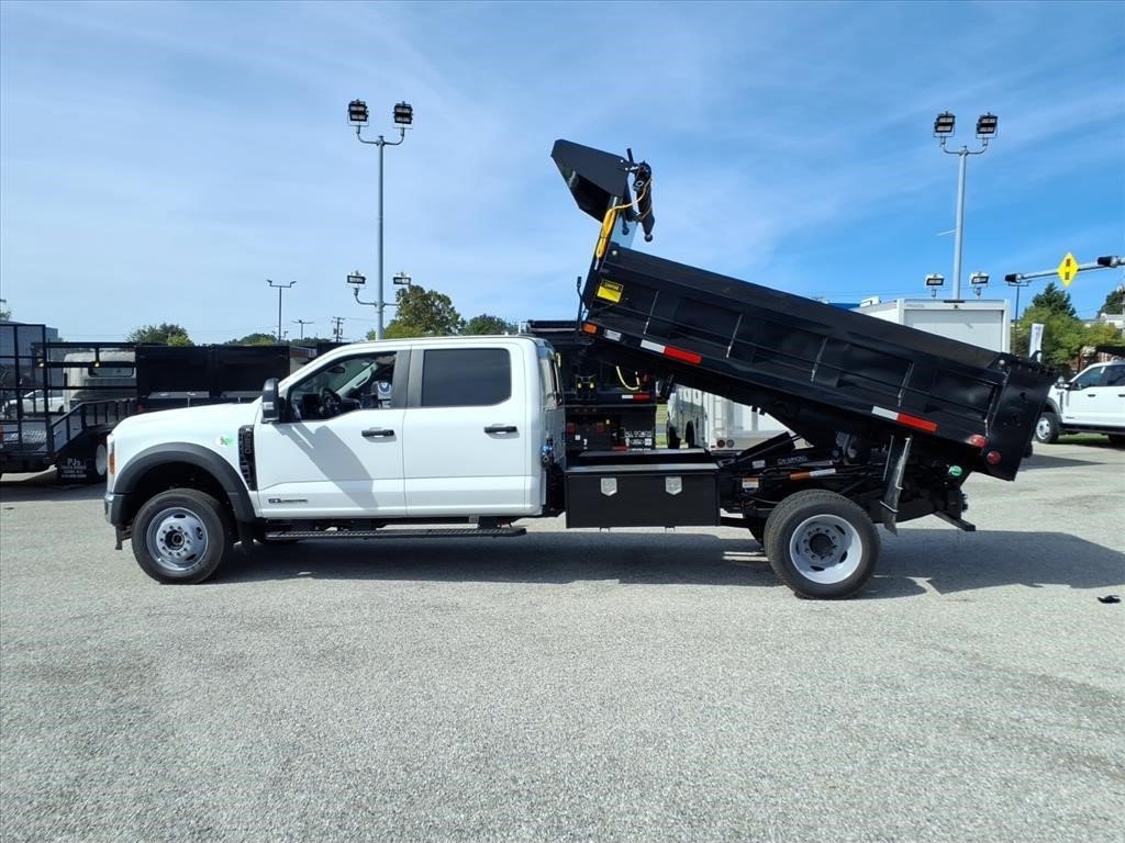 New 2027 Ford Super Duty F-550 DRW Truck Crew Cab
